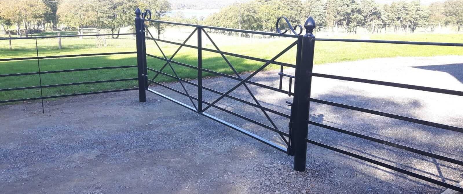 Estate Fence Fencing product by Mulligan Fencing