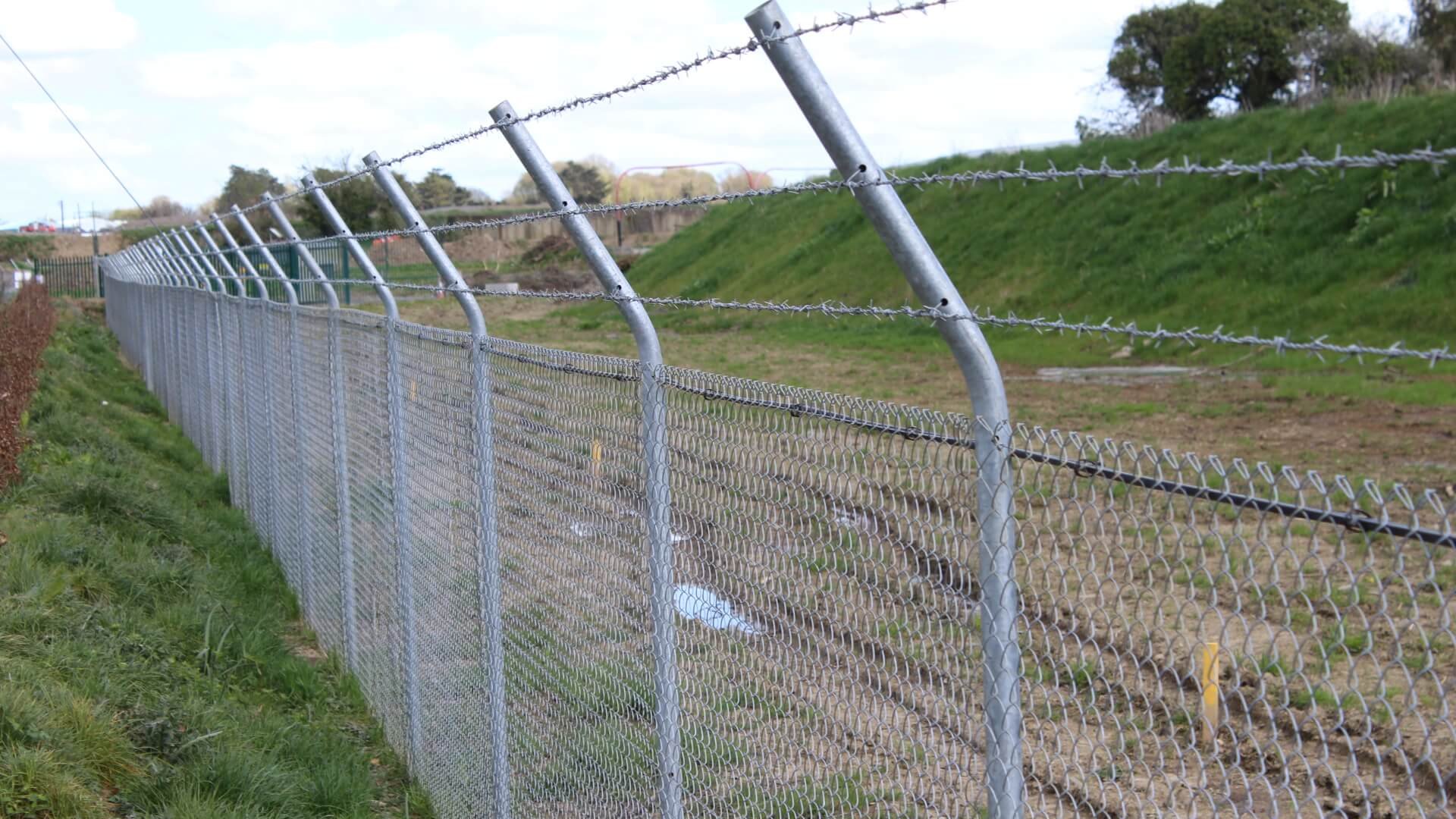 Solar Farm Installation & Fencing Fencing product by Mulligan Fencing