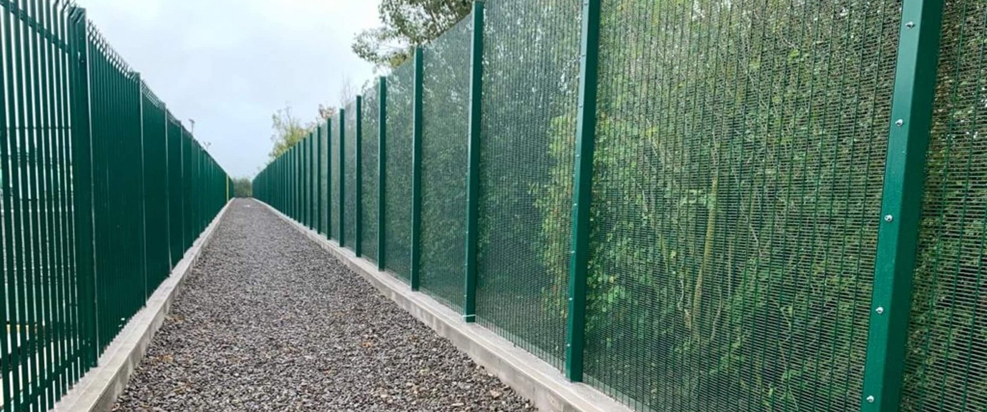 Palisade and Prison Mesh in plinth at GNI AGI